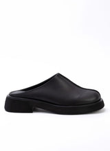 Lade das Bild in den Galerie-Viewer, Sammy Seam Clog