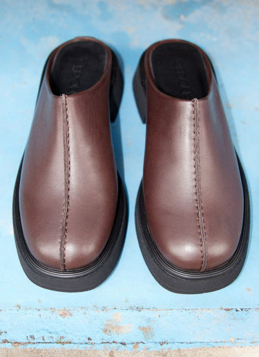 Sammy Seam Clog